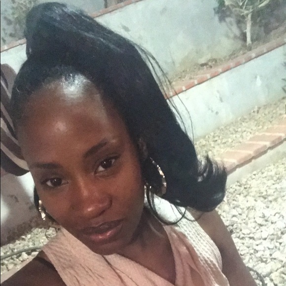 Meet your Posher, Natasha - Picture 1 of 1